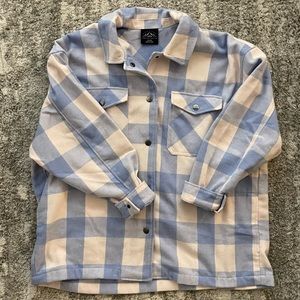 Soft flannel, oversized blue and cream